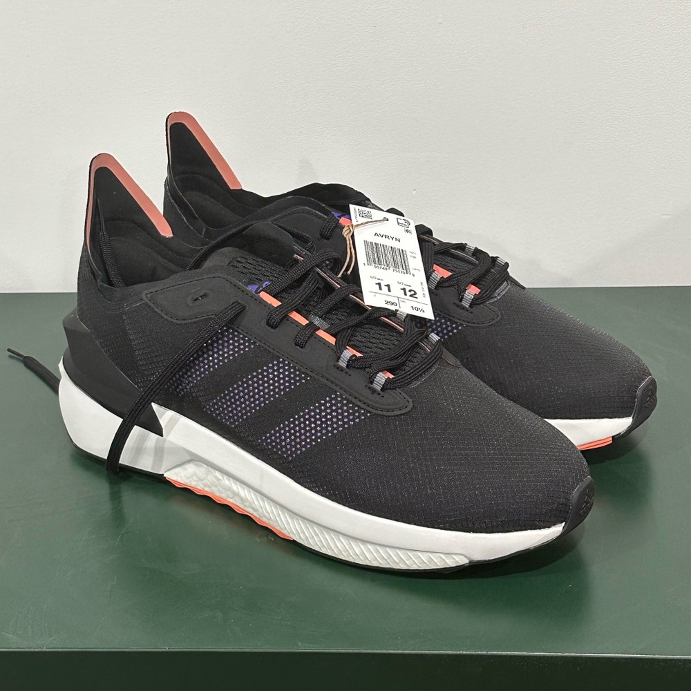 adidas Avryn Trainers Men's 11